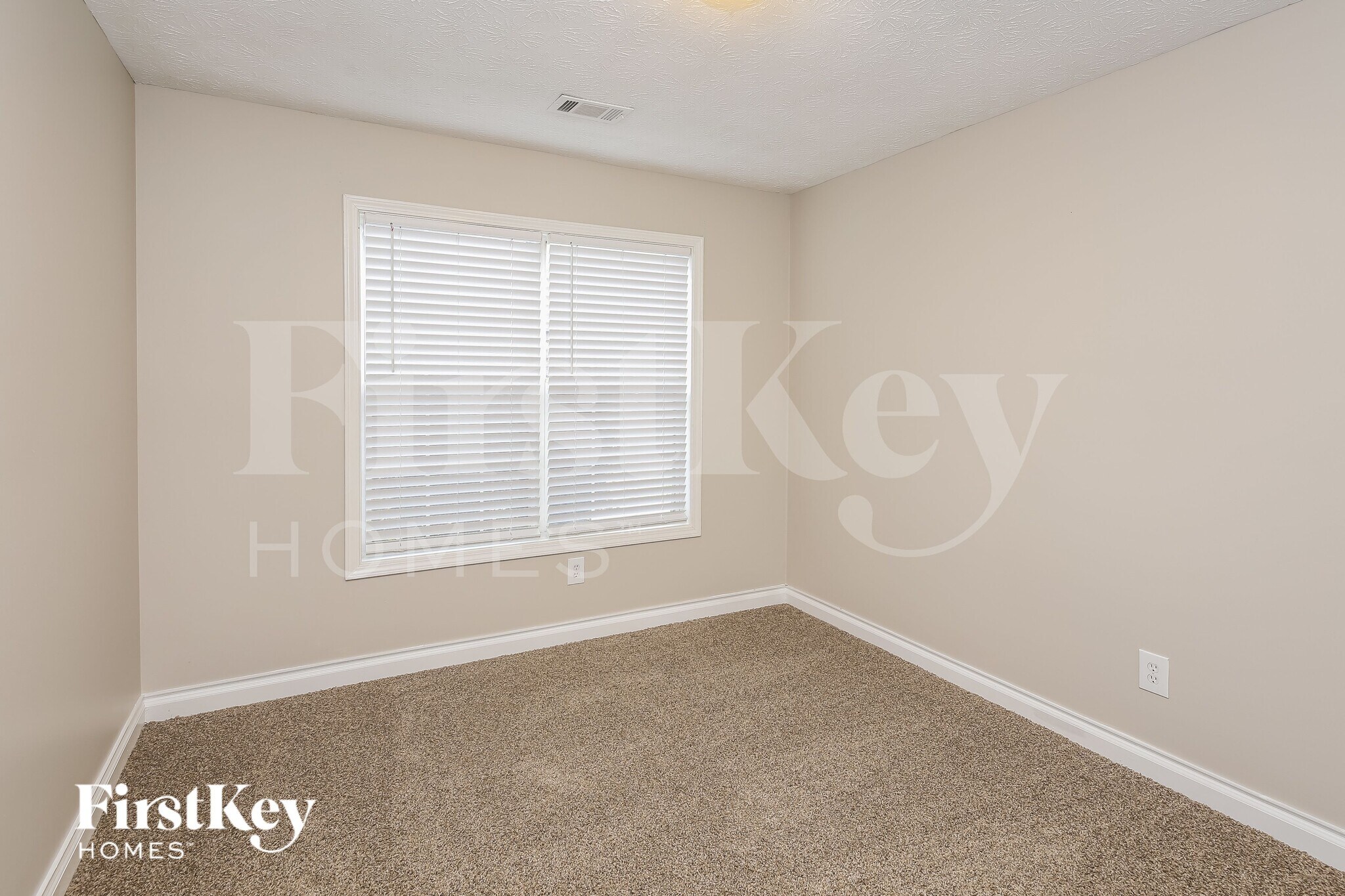 Building Photo - 861 Georgetown Dr