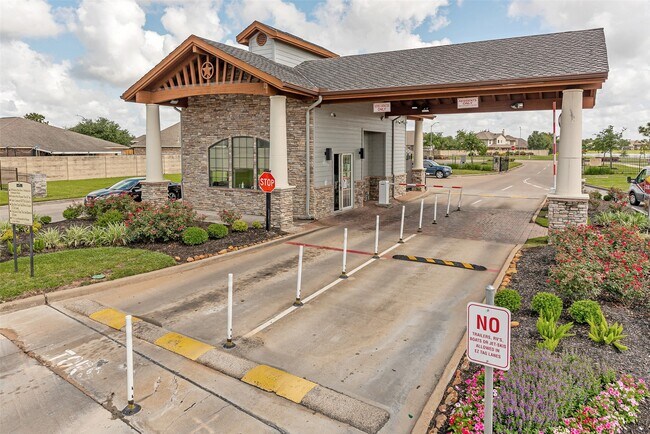 Building Photo - 9807 Opal Rock Dr