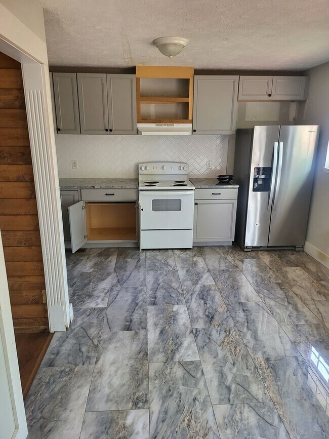 Building Photo - Nice 3 BR, 2.5 Ba with garage like new in Murfreesboro by Carter Realty Asvisors