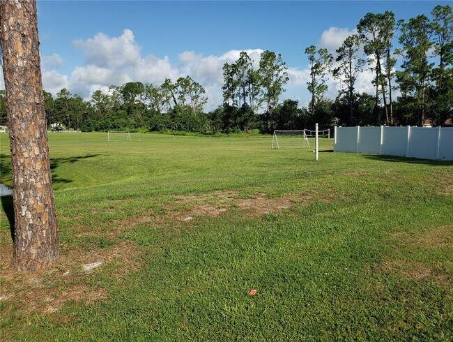 Building Photo - 22640 Watersedge Blvd