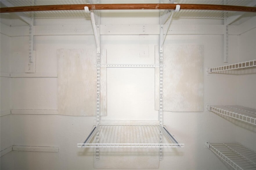 Building Photo - 960 NW 49th St