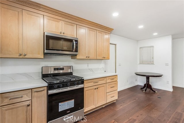 Building Photo - 1457 Paloma Ave