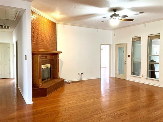 Building Photo - 3711 Blossom Dr