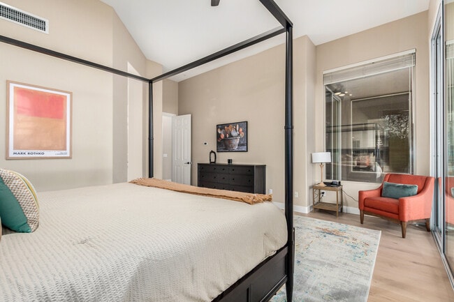 Building Photo - 10837 E Running Deer Trail