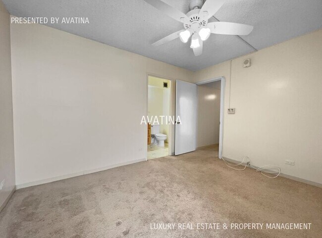 Building Photo - 46-255 Kahuhipa St A301-