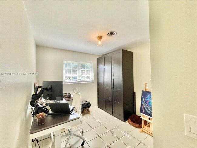 Building Photo - 8522 SW 148th Terrace