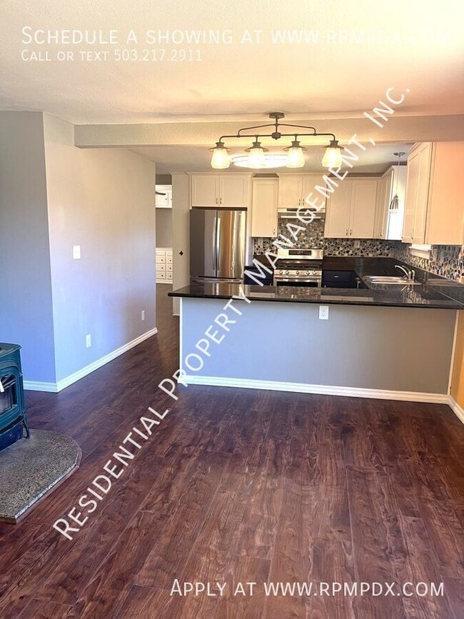 Building Photo - 4512 SW Fairvale Ct