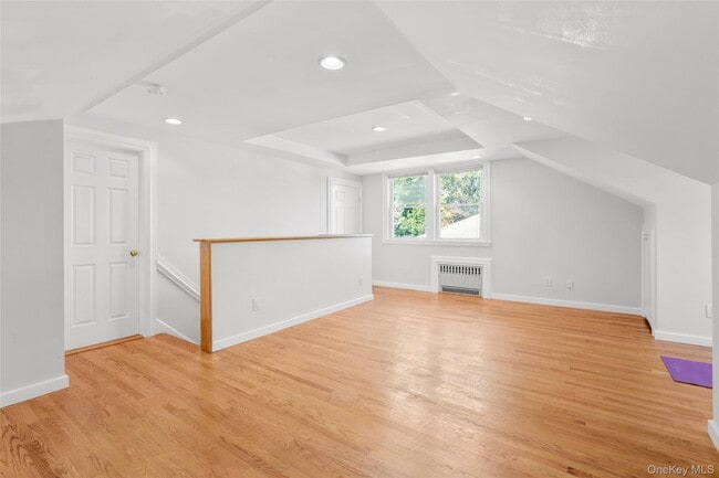Building Photo - 528 N Wagner Ave