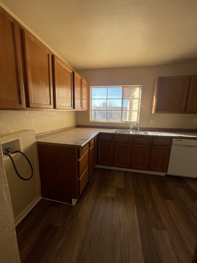 Building Photo - 5016 Wilmoth Ct