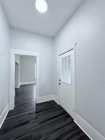 Building Photo - 1326 W Sears St