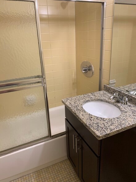 Building Photo - 62 Boylston St