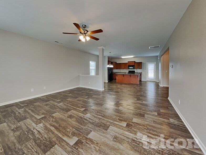 Building Photo - 176 Hidden Lakes Rd