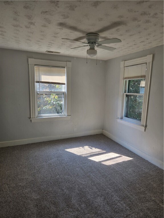 Building Photo - 114 Seager St