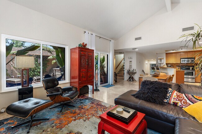 Building Photo - 73419 Foxtail Ln