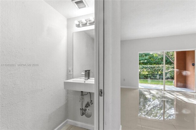 Building Photo - 17331 NW 7th Ave