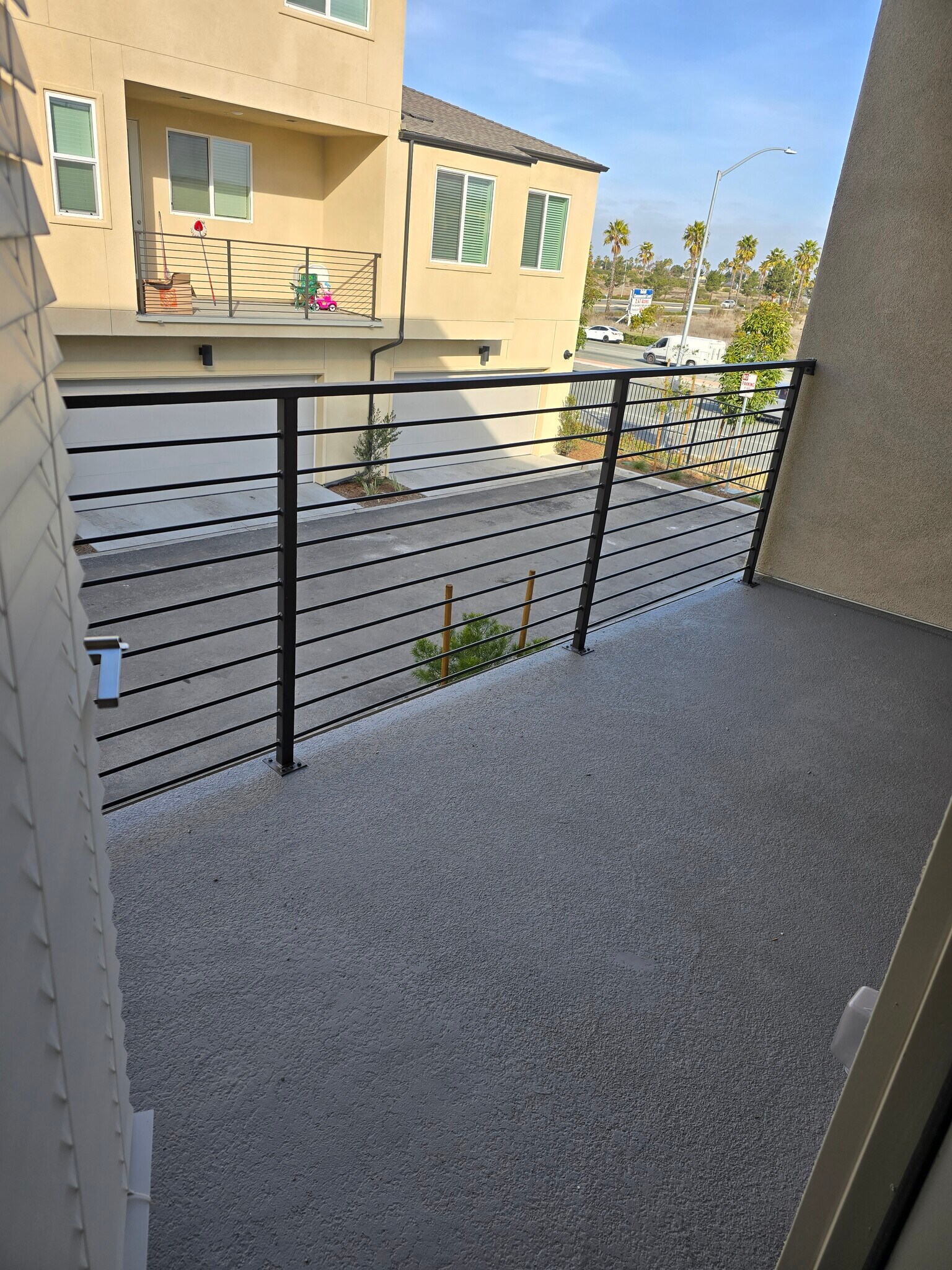 Building Photo - 5350 Seacliff Pl