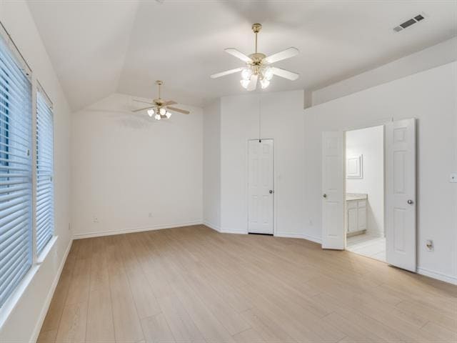 Building Photo - 8017 Ship St