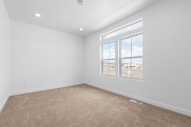 Building Photo - Dry Creek Highlands Towns - 6608