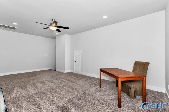 Building Photo - 308 Hay Rake Dr