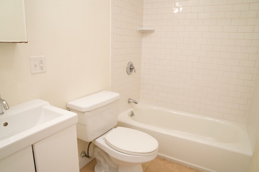 Building Photo - 58 E Springfield St