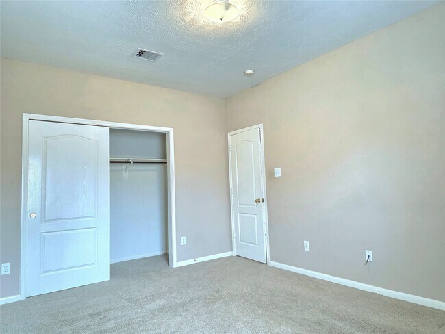 Building Photo - 15222 Heron Meadow Ln