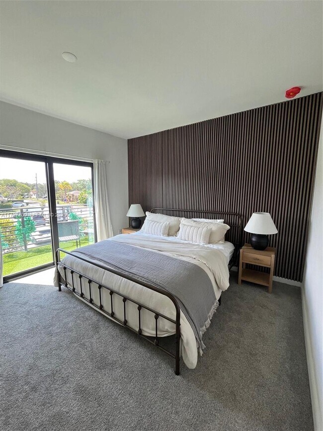 Building Photo - 2526 Pierce St