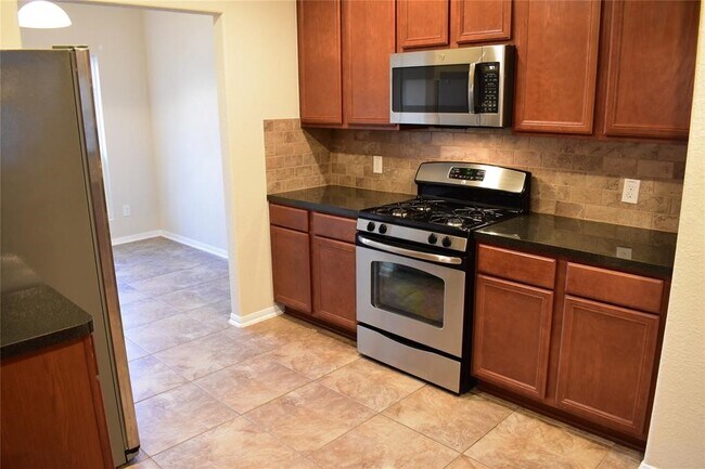 Building Photo - 18910 Windy Stone Dr