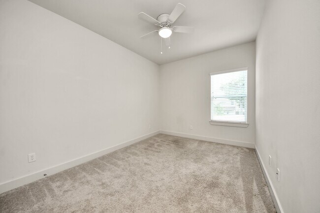 Building Photo - 9448 Kerrwood Ln