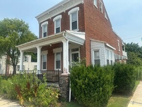 Building Photo - 800 Tuckerton Ave