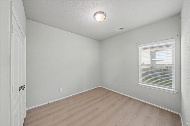 Building Photo - 8407 Balding Dr