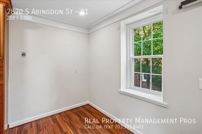 Building Photo - 2820 S Abingdon St