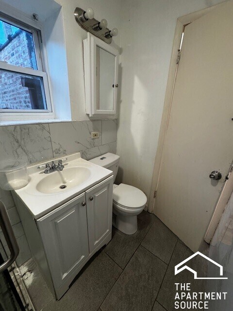 Building Photo - 3248 W 25th St