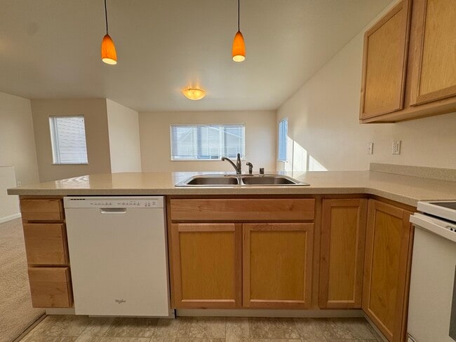 Building Photo - 11524-11524 Grand Cyn Lp