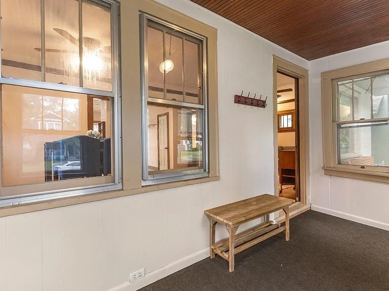 Building Photo - 4117 27th Ave S