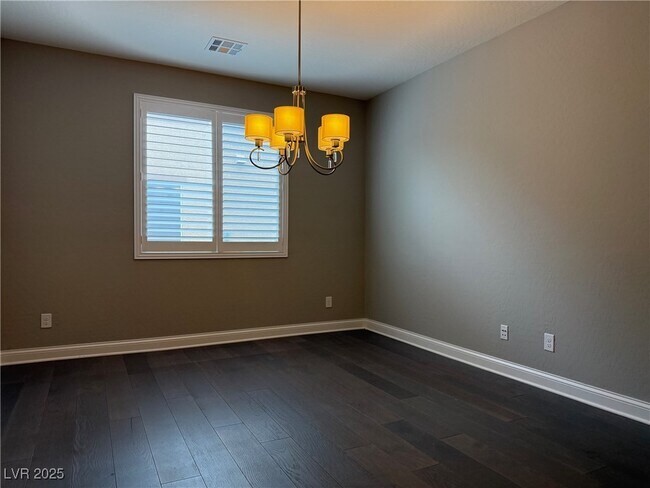 Building Photo - 8797 Pinley Spring St