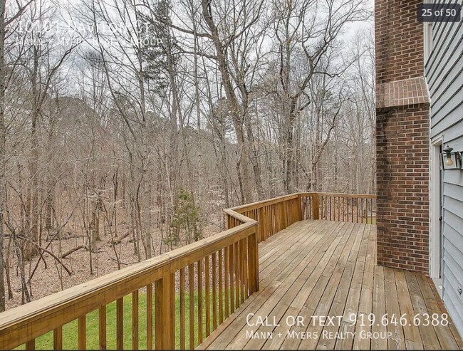 Building Photo - 10101 Daviton Ct