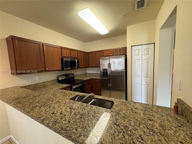 Building Photo - 8650 NW 97th Ave
