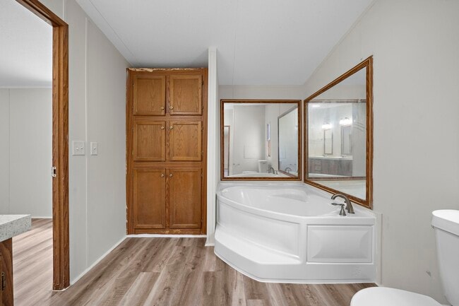 Building Photo - 16482 Pisces Rd