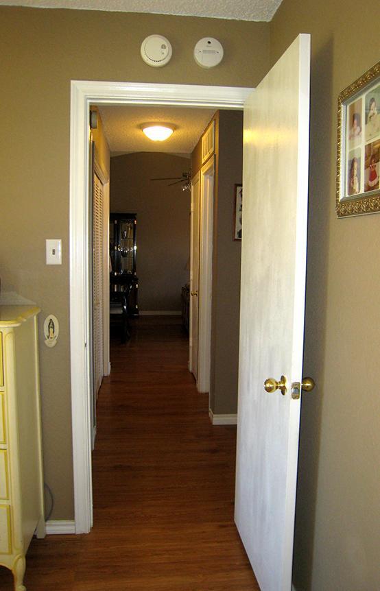 Building Photo - 2406 High Hollow Dr