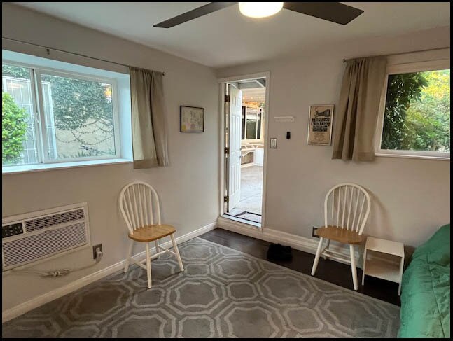 Main room - looking out - 4350 Corinth Ave