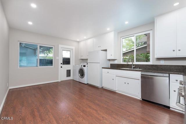 Building Photo - 1208 Lyndon St