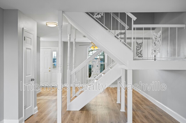 Building Photo - 1301 Neelys Bend Rd