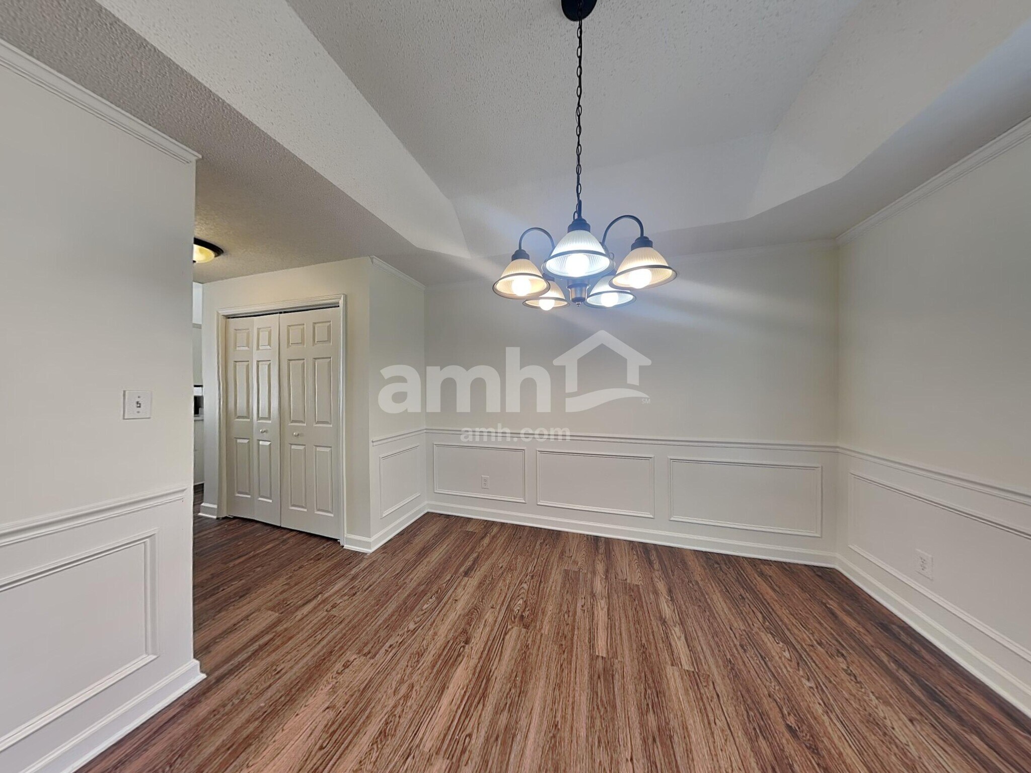 Building Photo - 14519 John Beck Dr