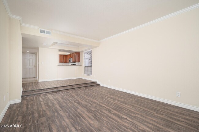Building Photo - 3405 W Danbury Dr