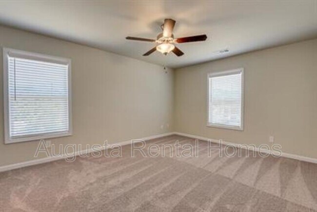 Building Photo - 2506 Otter Run