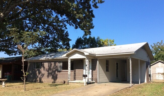 Primary Photo - 1412 S Grant St
