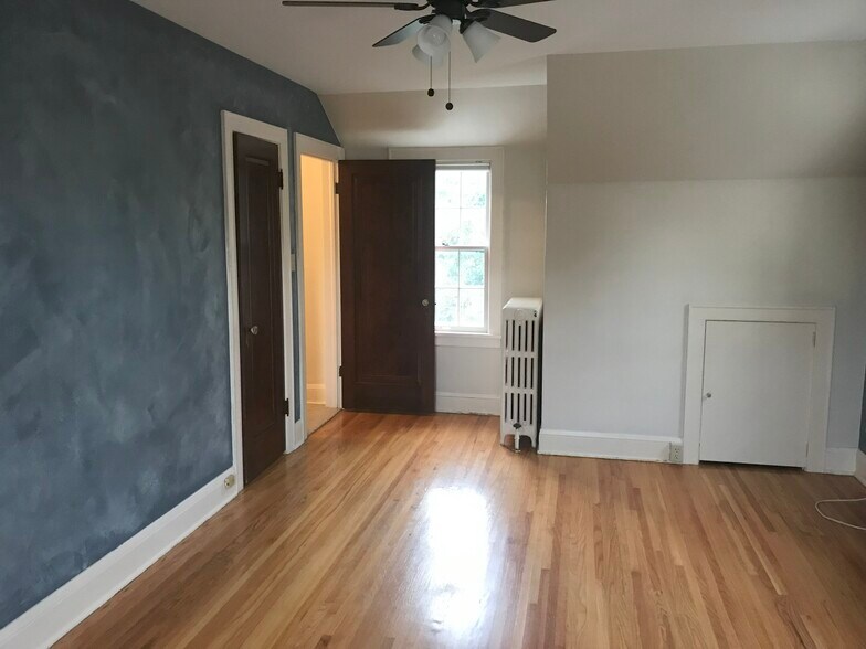 Master Bedroom - 1347 W Highland Pkwy
