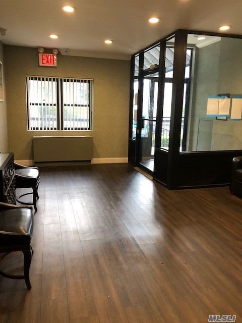 Building Photo - 87-30 62nd Ave