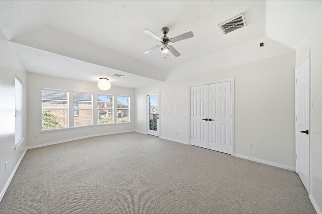 Building Photo - 14207 Hawkesbury Ct