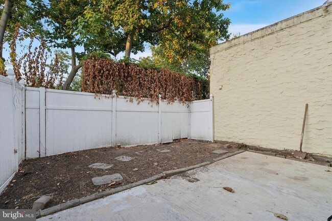 Building Photo - 1227 Fitzwater St
